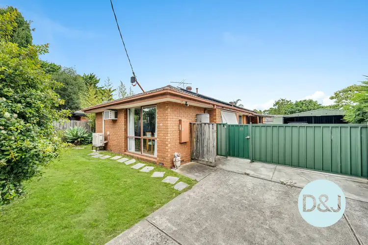 102 Cairns Road