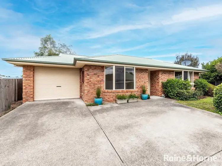 2/32 Whitewater Crescent, Kingston TAS 7050