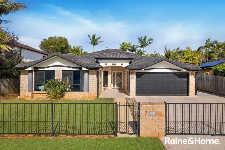 7 Kimbolton Drive