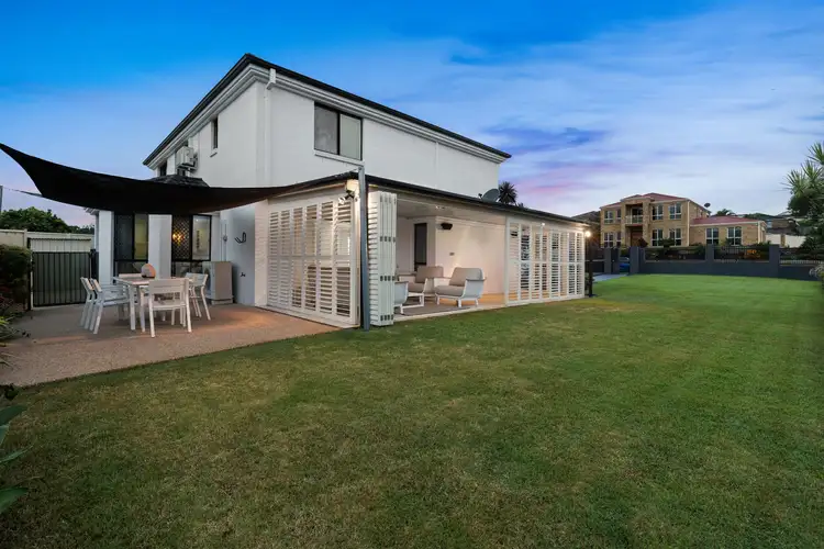 Second view of Homely house listing, 2 Juniper Place, Carindale QLD 4152