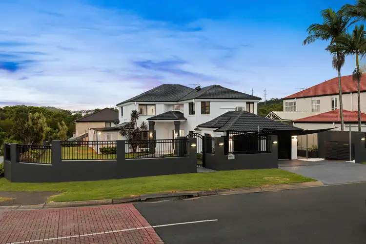 Third view of Homely house listing, 2 Juniper Place, Carindale QLD 4152