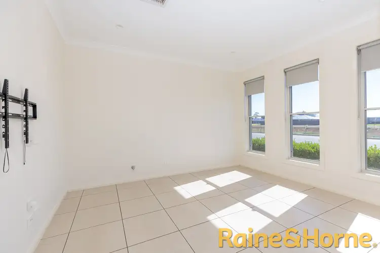 Sixth view of Homely house listing, 32 Hindmarsh Esplanade, Dubbo NSW 2830