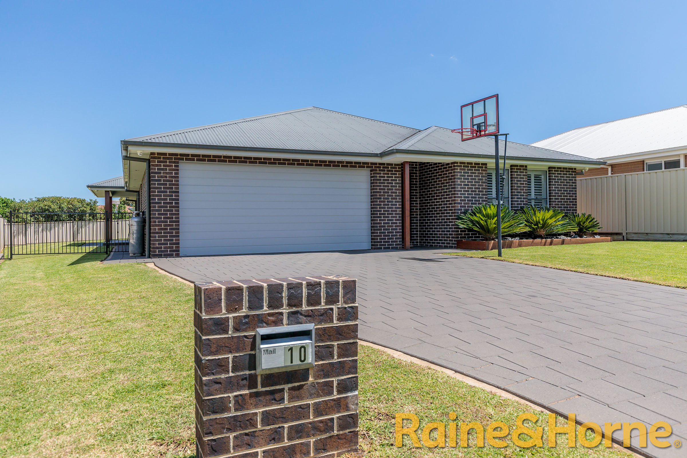 Main view of Homely house listing, 10 Tanderra Drive, Dubbo NSW 2830