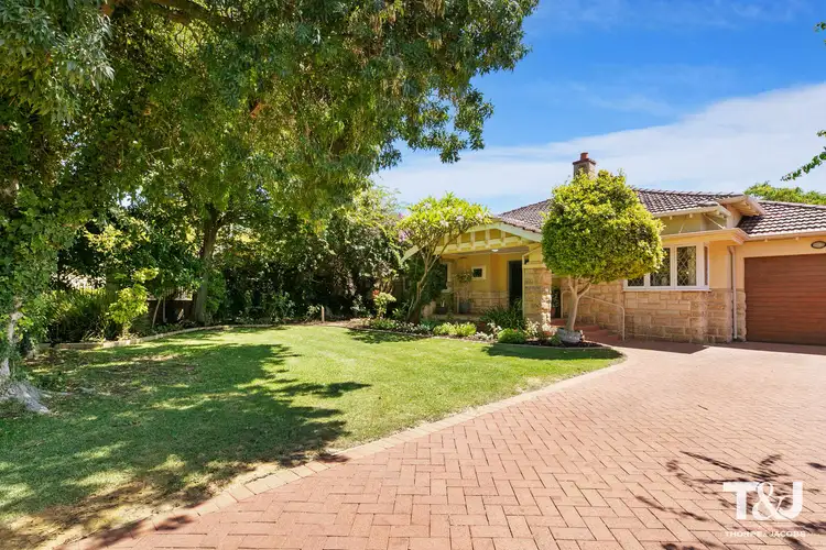 17 Thomas Street, Nedlands WA 6009