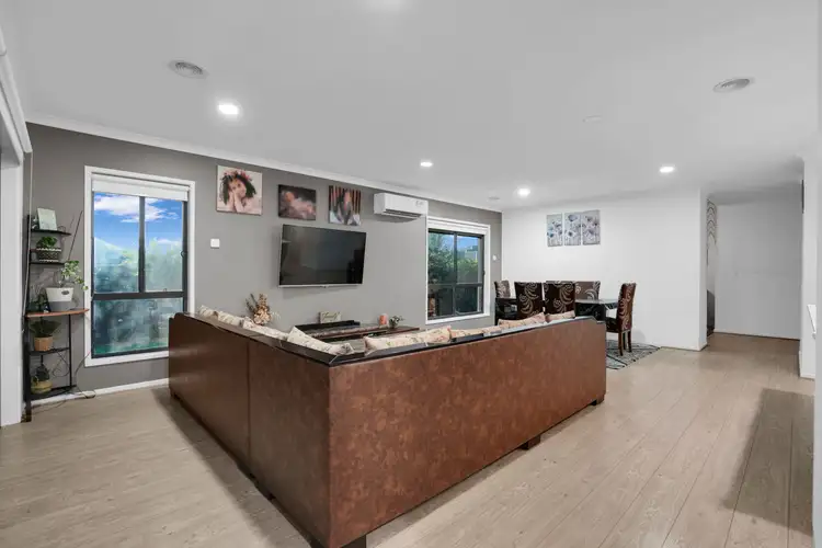 Fifth view of Homely house listing, 26 Stonehenge Drive, Cobblebank VIC 3338