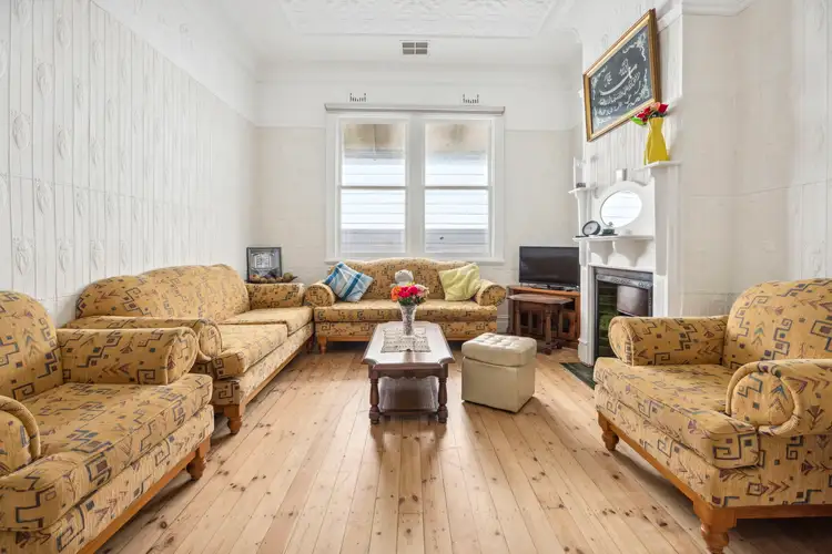Fourth view of Homely house listing, 27 Lagoon St, Goulburn NSW 2580