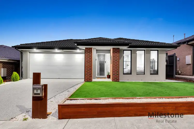 11 Sark Street, Clyde North VIC 3978