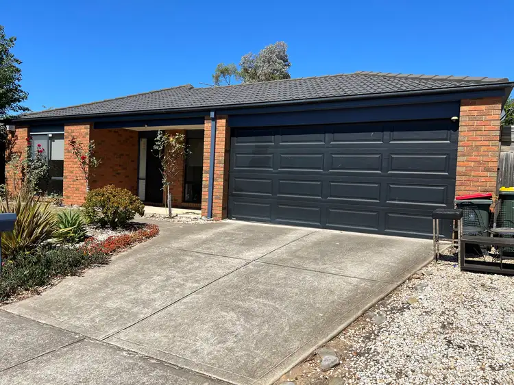 8 Everwin Drive, Werribee VIC 3030