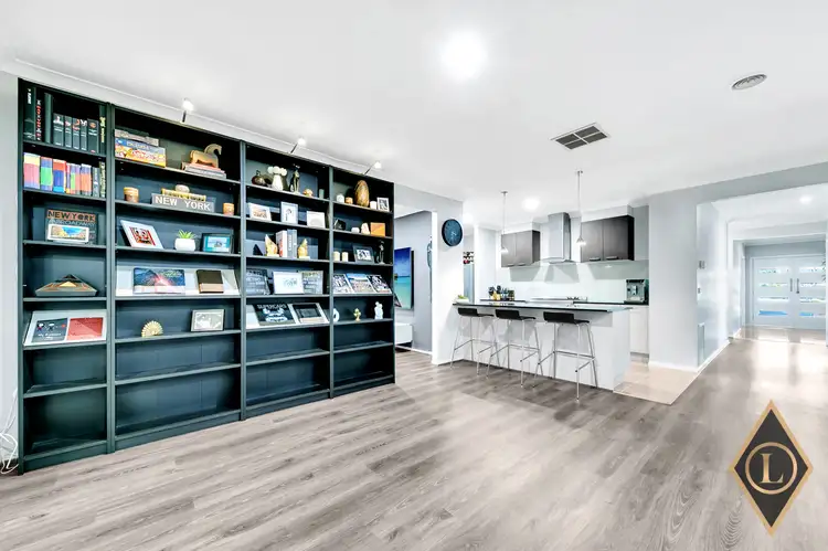 Fifth view of Homely house listing, 6 ashbury grove, Hillside VIC 3037