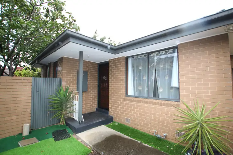 Main view of Homely unit listing, 4/5 View Street, Reservoir VIC 3073