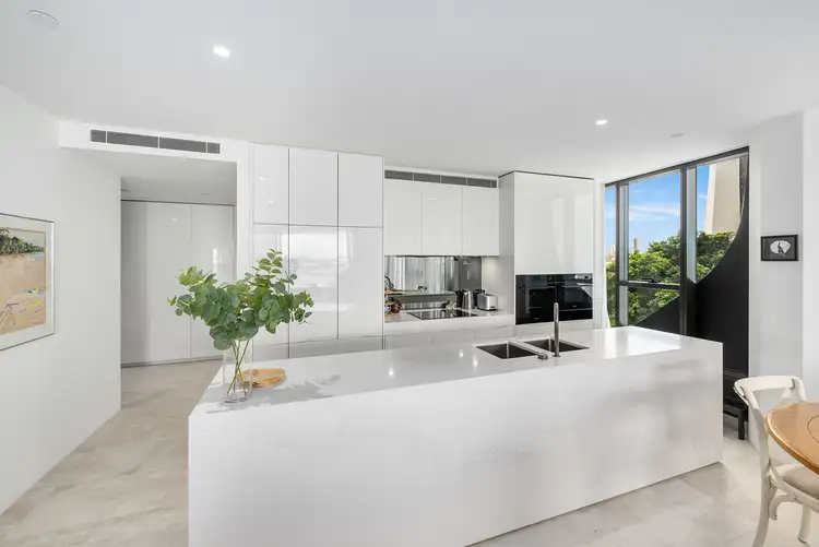 2207/2 The Lanes Boulevard, Mermaid Waters QLD 4218