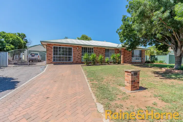 4 Sloman Close, Dubbo NSW 2830