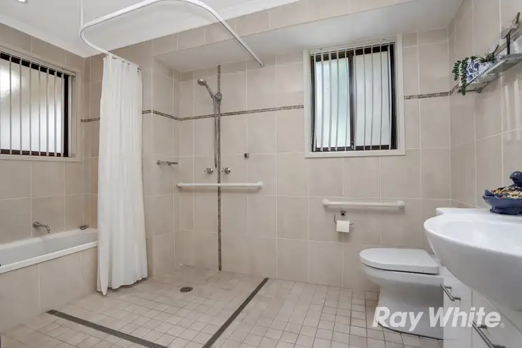 Sixth view of Homely house listing, 2 Kulleroo Crescent, Claremont Meadows NSW 2747