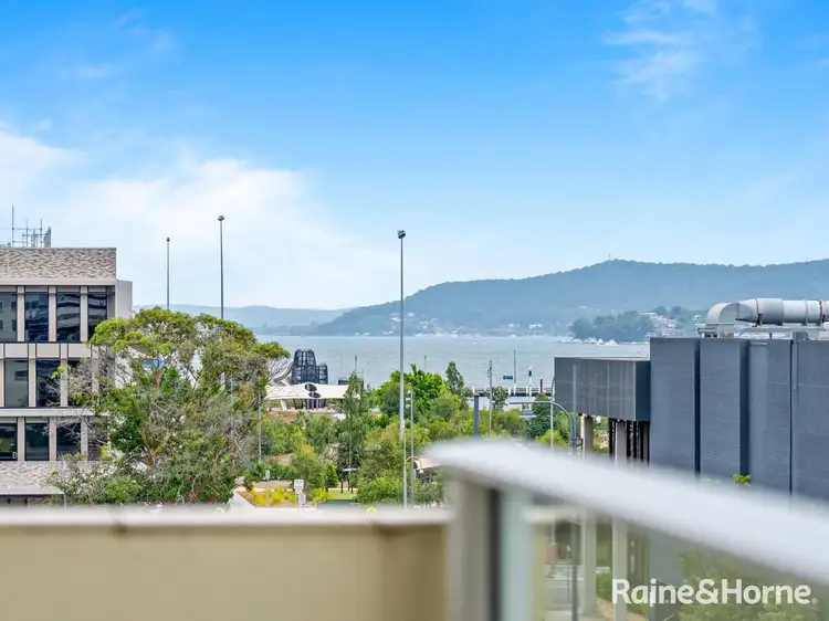 21/12 Baker Street, Gosford NSW 2250