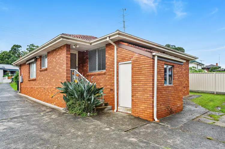 Fourth view of Homely unit listing, 2/56 Lakelands Drive, Dapto NSW 2530