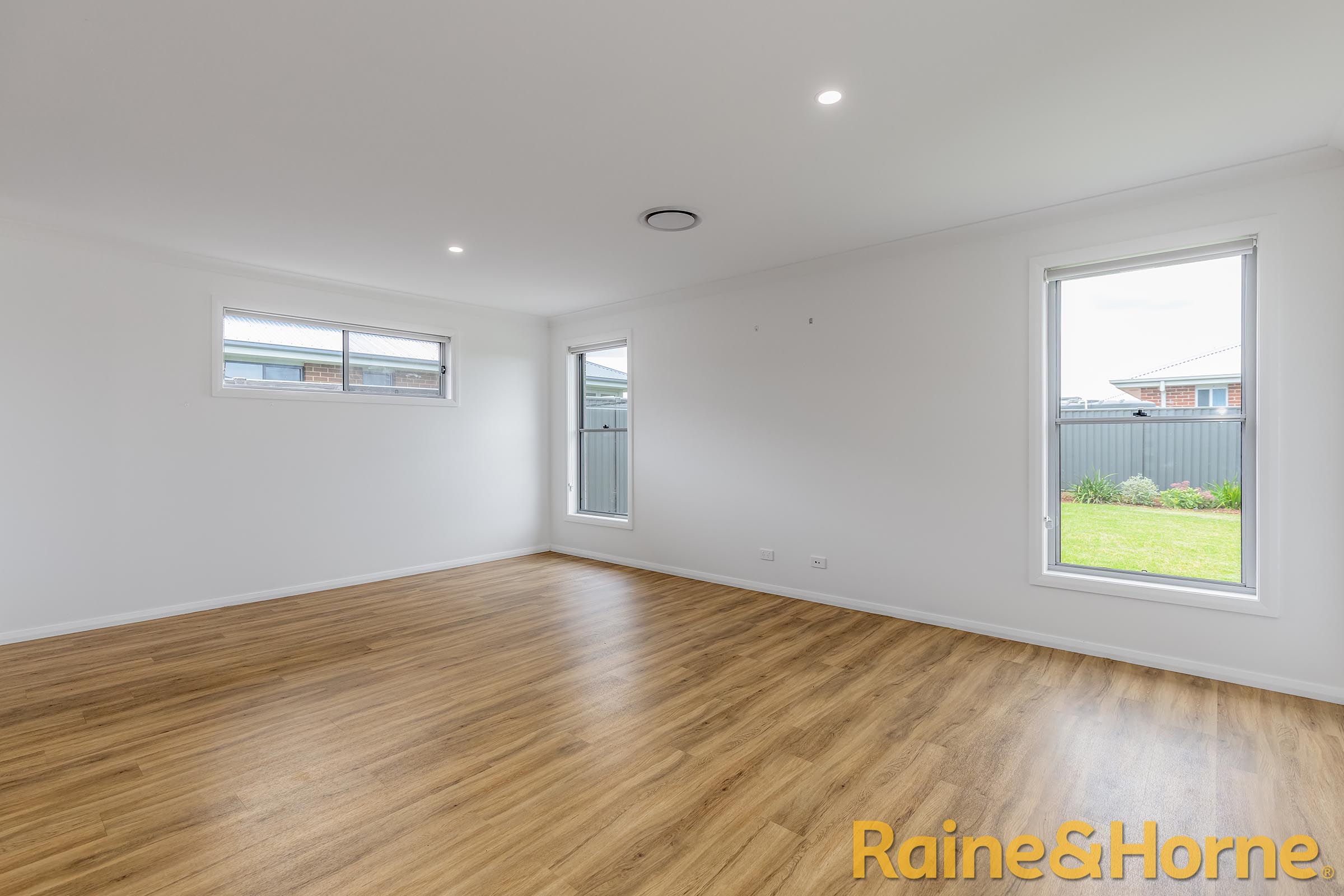 Fifth view of Homely house listing, 32 Bradford Circuit, Dubbo NSW 2830