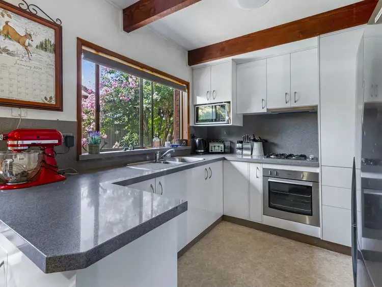 Fifth view of Homely house listing, 390 Dale Crescent, Lavington NSW 2641