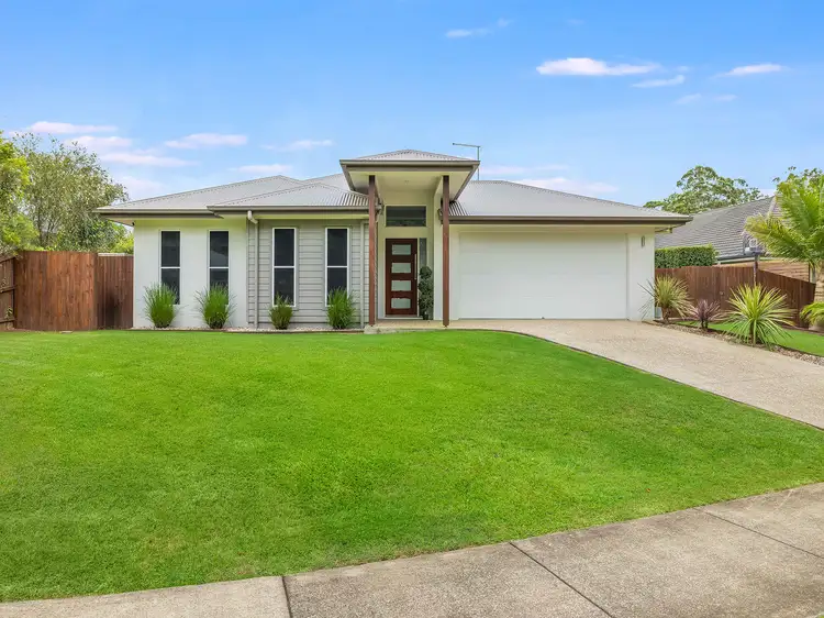 32 Palmerston Crescent, Beerwah QLD 4519