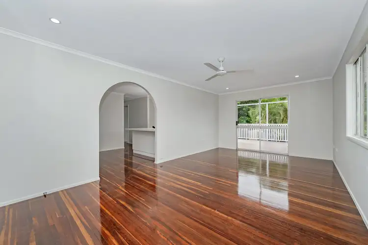 228 Upper Miles Avenue, Kelso QLD 4815