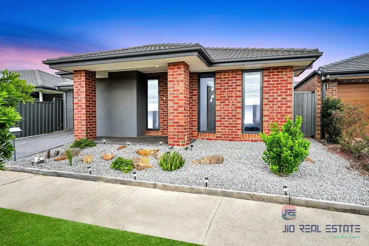 52 Marble Drive, Cobblebank VIC 3338