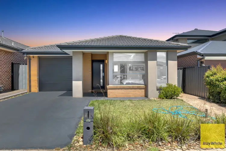 67 Vibrandia Way, Truganina VIC 3029