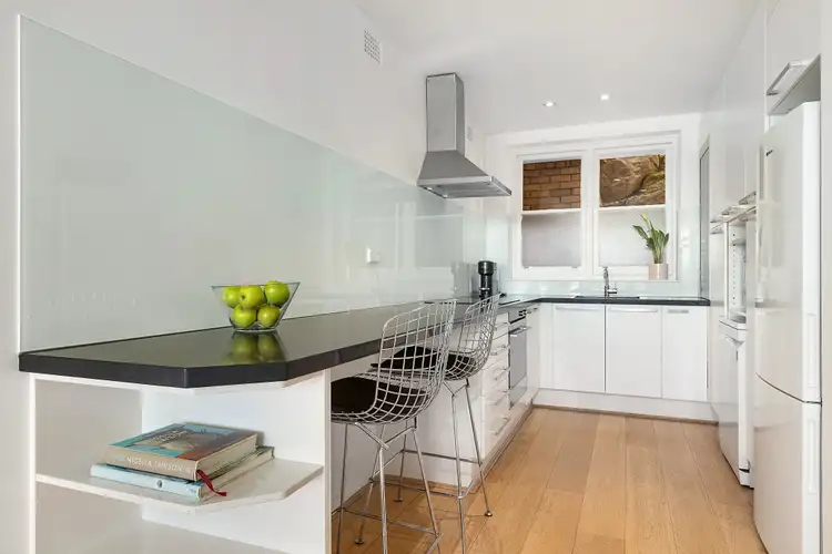 Fifth view of Homely apartment listing, 2/3 Landenburg Place, Greenwich NSW 2065