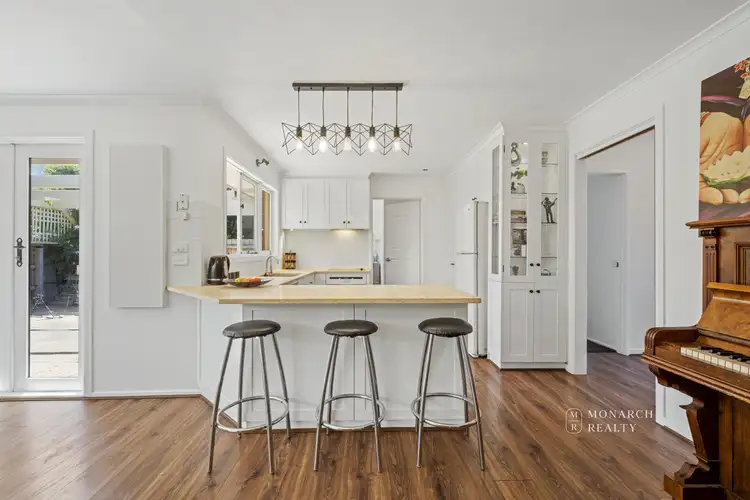 Sixth view of Homely house listing, 2 Pratt Court, Werribee VIC 3030