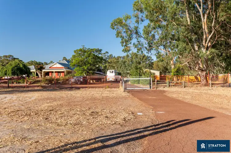 90 Poad Street, Champion Lakes WA 6111