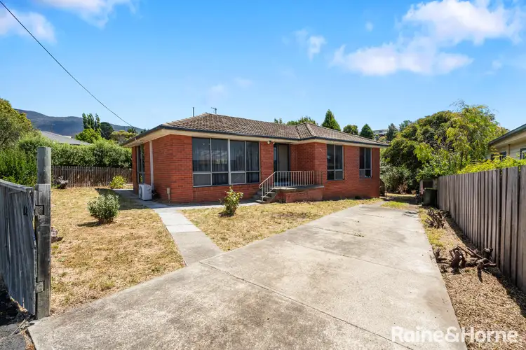12 Hilton Road, Claremont TAS 7011