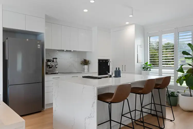 6 Ash Drive, Banora Point NSW 2486