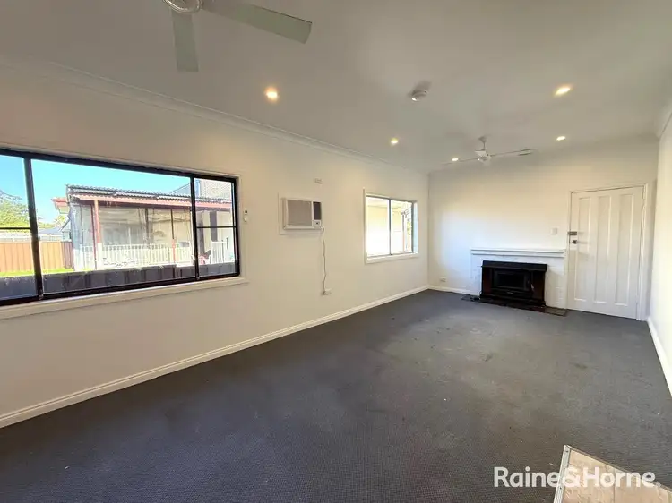 74 Ingleburn Road, Ingleburn NSW 2565