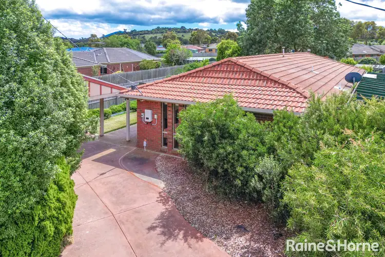 18 Mountain View Way, Gisborne VIC 3437