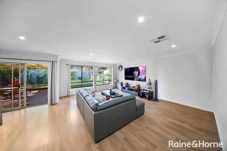 Sixth view of Homely house listing, 39 Barrington Circuit, Caroline Springs VIC 3023