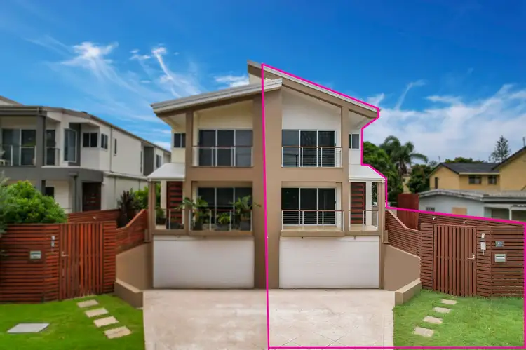 1/3 Nankeen Avenue, Paradise Point QLD 4216