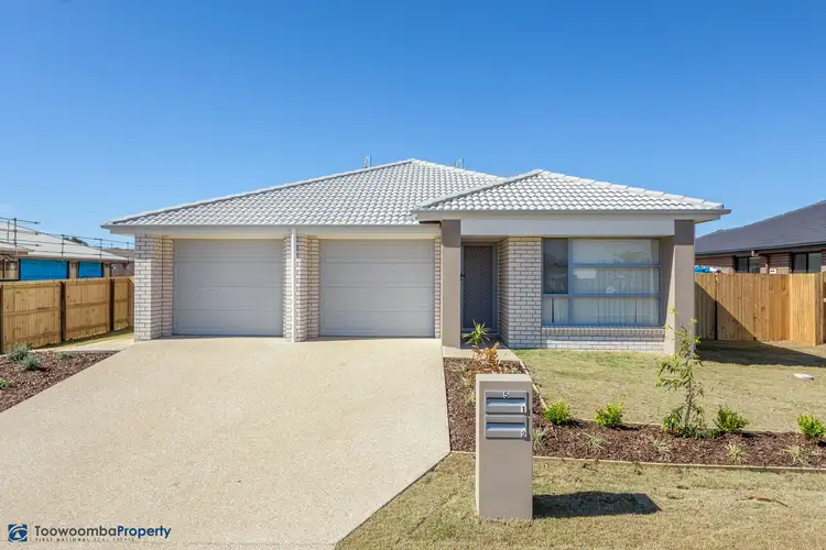 2/5 Bishop Street, Cambooya QLD 4358