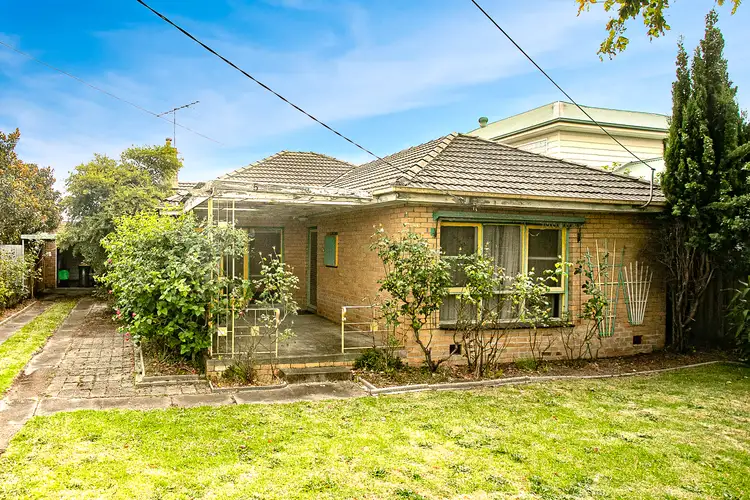 5 Rosewarne Avenue