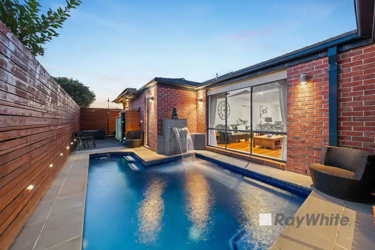 8 Harrington Drive, Narre Warren South VIC 3805