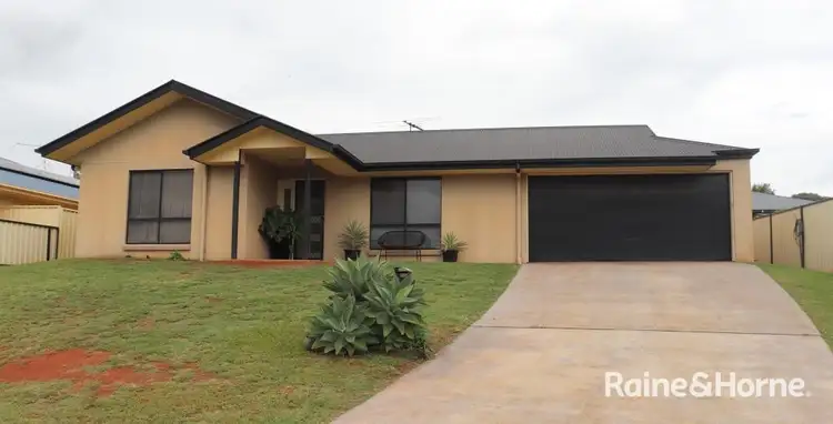 19 Murray Pde, Kingaroy QLD 4610