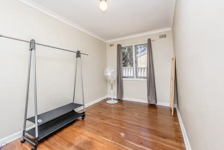 Seventh view of Homely semi-detached listing, 33 A & B Felicia Street, Rangeway WA 6530