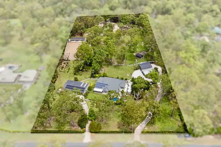81 Lakeside Drive, Carbrook QLD 4130