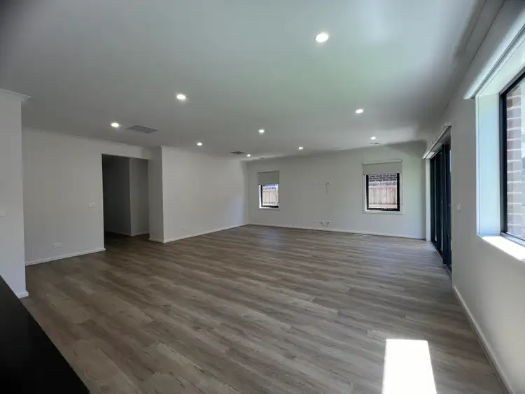 Fifth view of Homely house listing, 8 Moulsdale Way, Aintree VIC 3336
