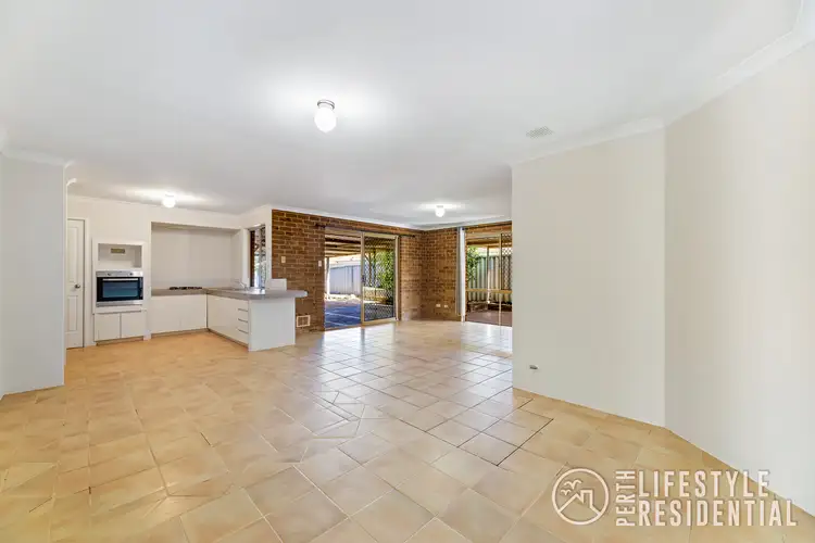 6 Aqua Court, Banksia Grove WA 6031