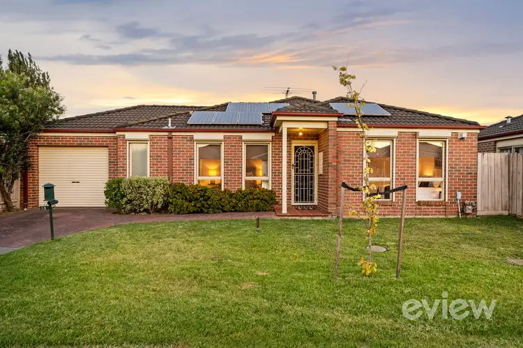 13 Lorraine Court, Hillside VIC 3037