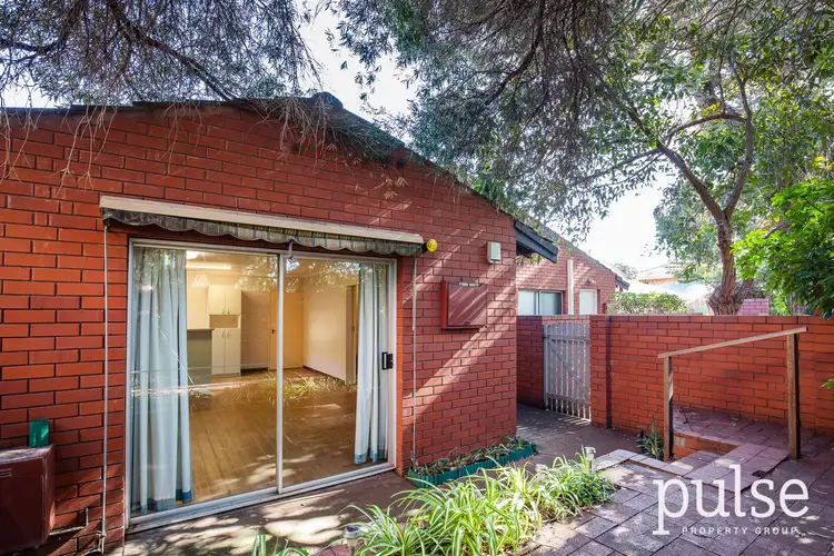 2/147 Labouchere Road, Como WA 6152