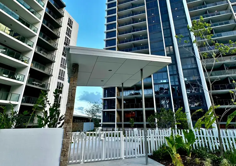 30306/2 Main Street, Varsity Lakes QLD 4227
