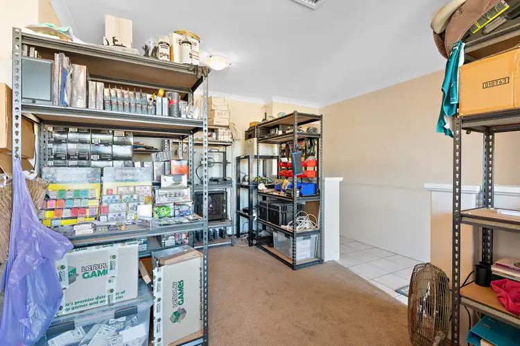 Fifth view of Homely house listing, 10 Piesse Place, Seville Grove WA 6112