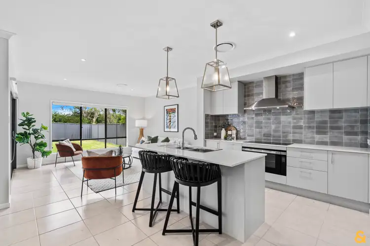Third view of Homely house listing, 5 Crown Street, Wynnum QLD 4178