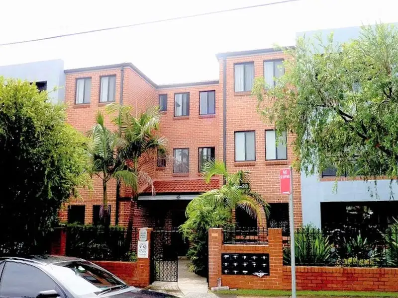 Main view of Homely apartment listing, 2/26-28 Melvin Street, Beverly Hills NSW 2209