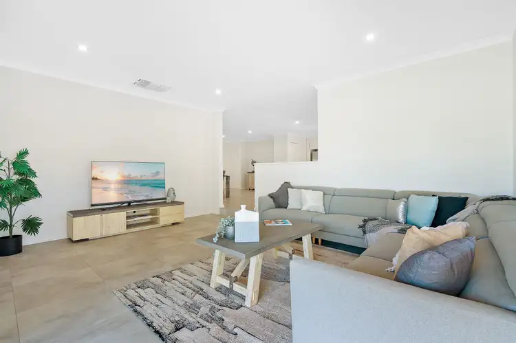 Third view of Homely house listing, 18 Geographe Way, Thornlie WA 6108