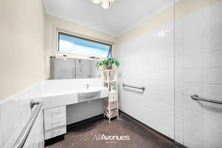 Fifth view of Homely house listing, 37 Circle Drive, Cranbourne VIC 3977